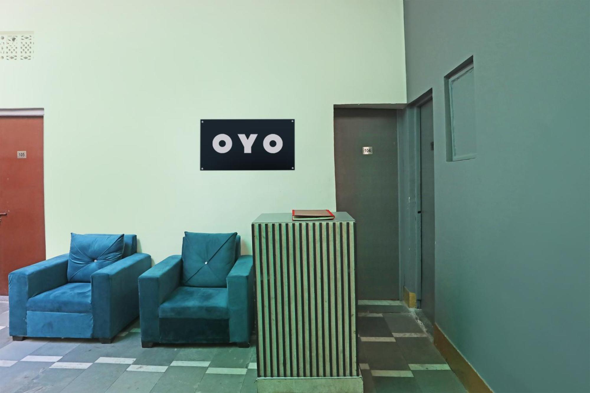 Oyo Kashish Palace Ню Делхи Екстериор снимка